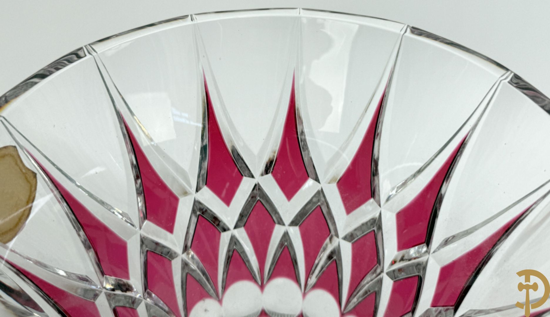 Val Saint Lambert  : Rode handgeslepen kristallen vaas