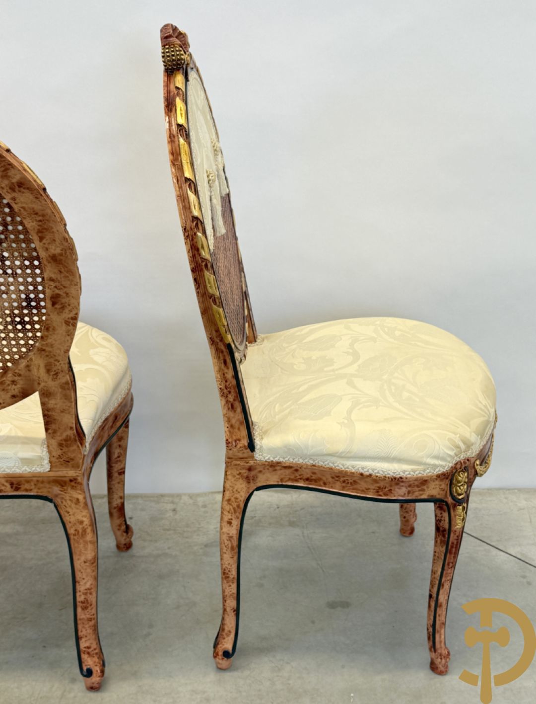 Set van 4 ovale medaillonstoelen in marbré effect met Louis XVI strik