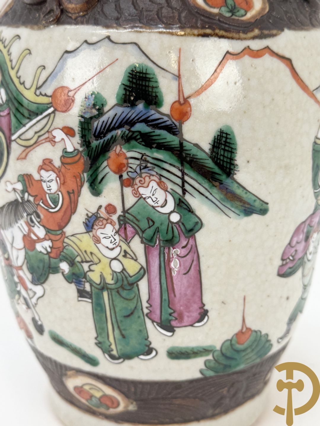 Paar Nankin vazen met krijgerdecor