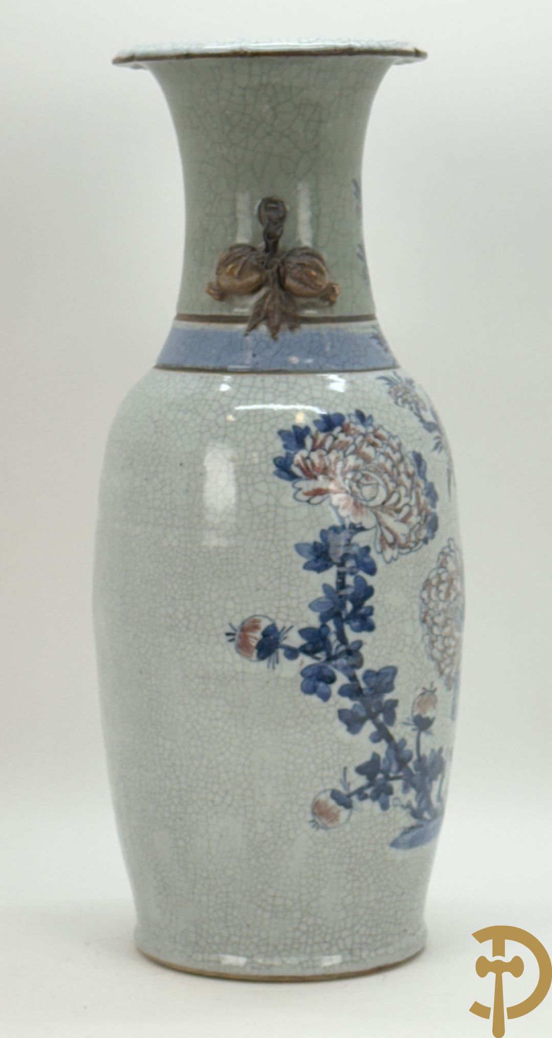 Chinese porseleinen blauw/witte Nankin vaas met bloemen- en vogeldecor en bezet met vruchten