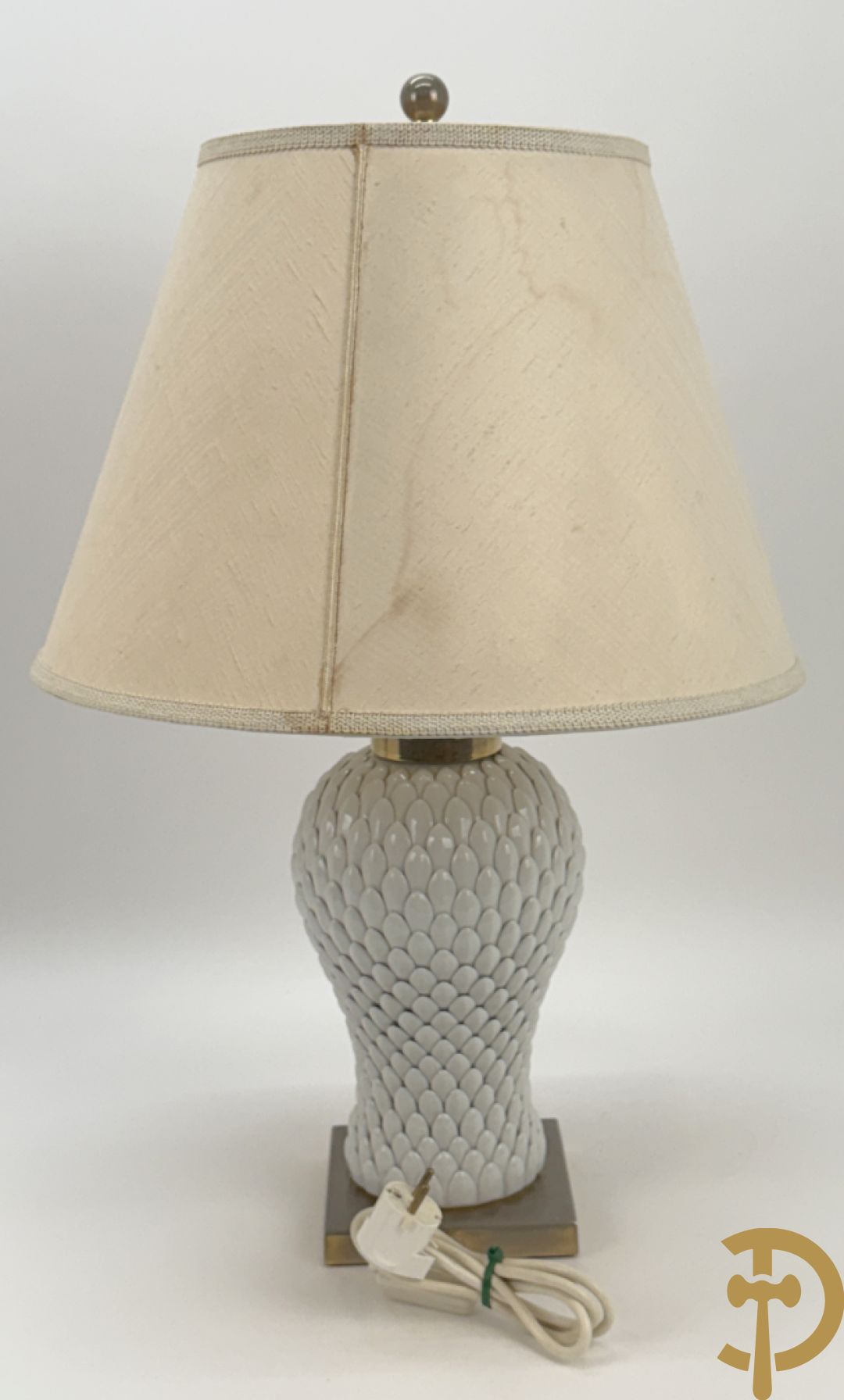 Vintage lamp met witte artisjok motief + vintage lamp met witte bol op chromé voet