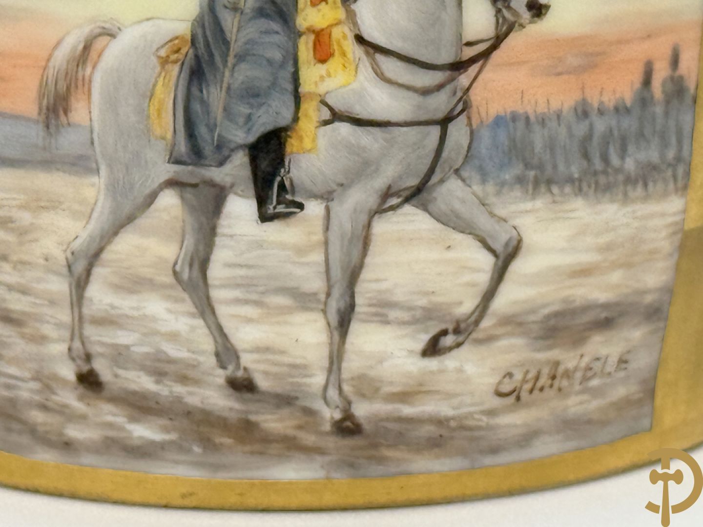 Porseleinen kopje en schoteltje met voorstelling van Napoleon te paard, JPC Chanele + kopje in Limoges porselein + cachepot met bloemendecor