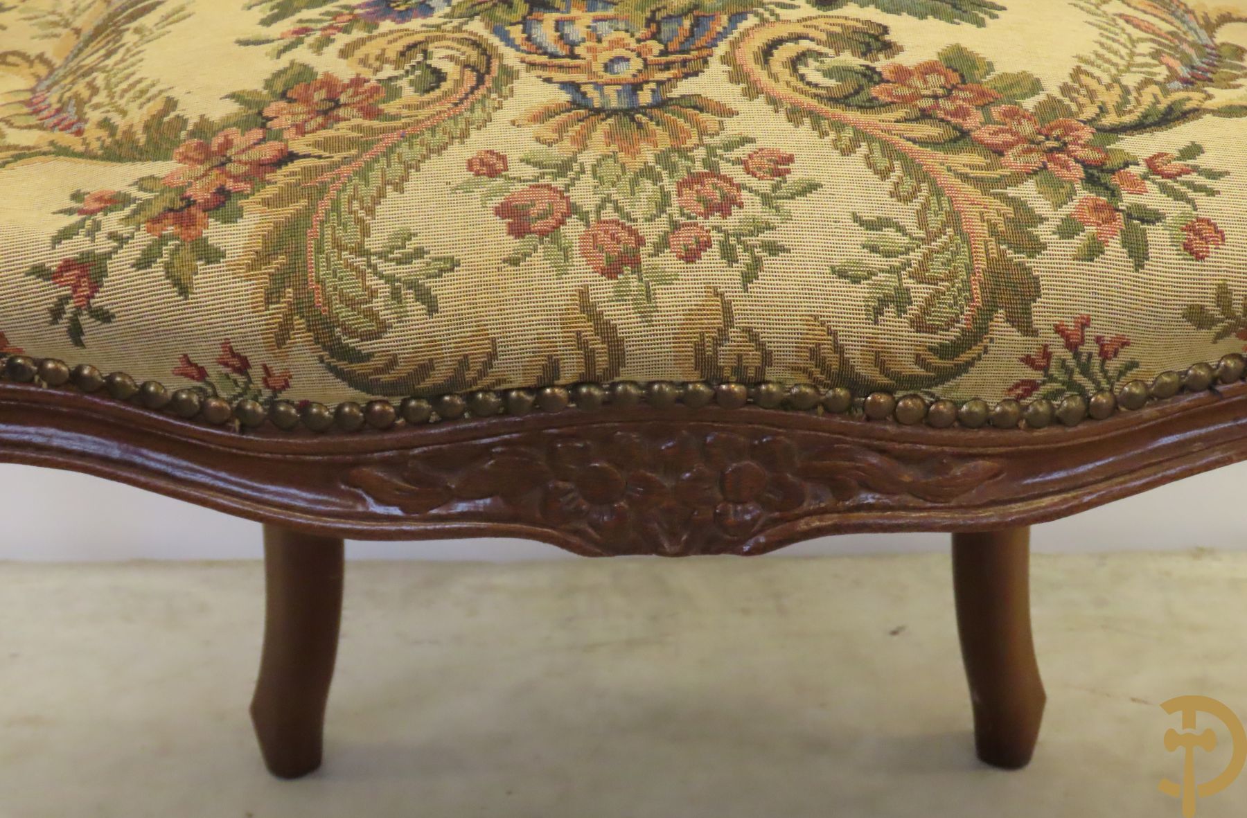 Vier Louis XV armzetels