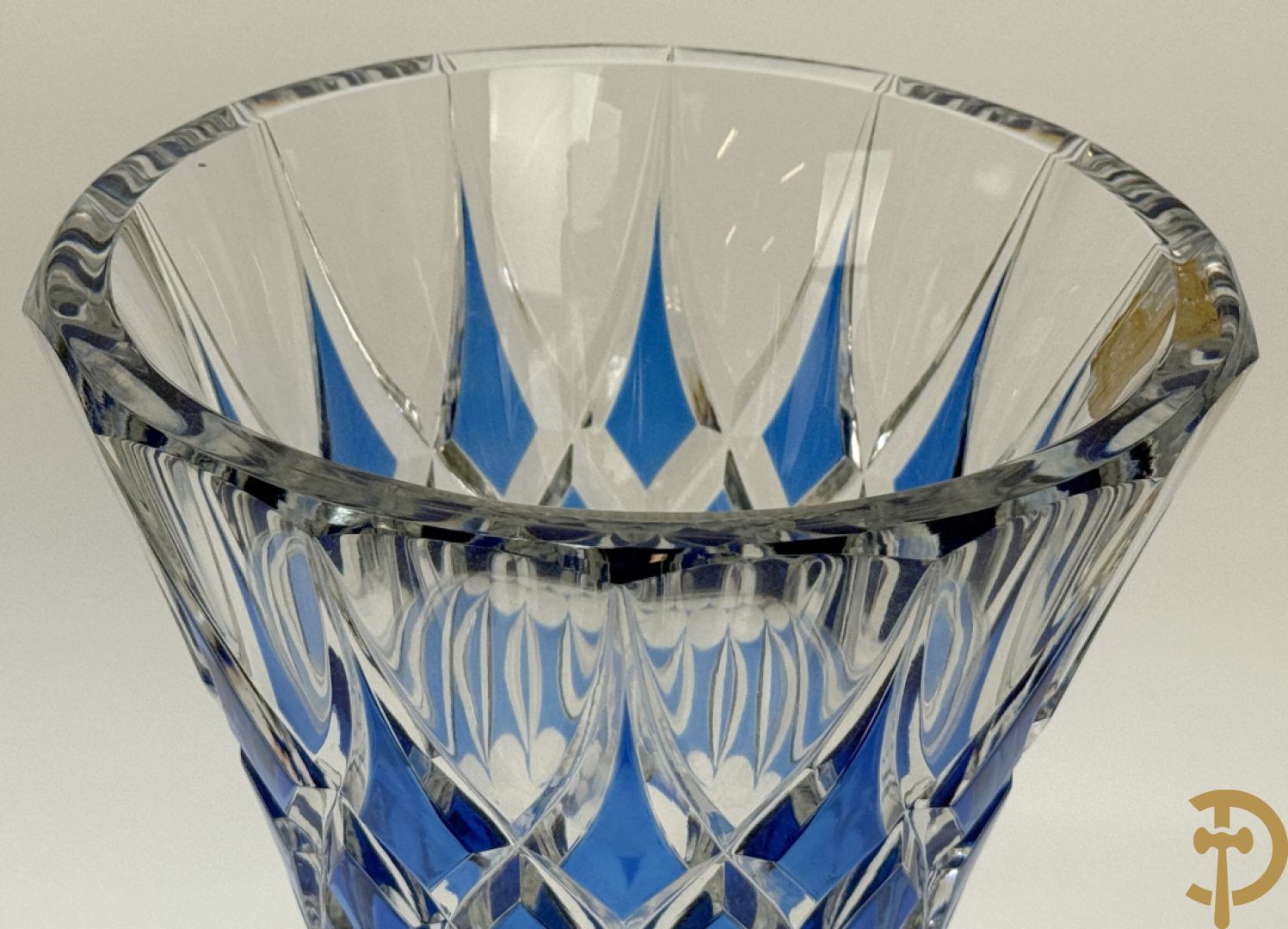 Val Saint Lambert : Blauwe kristallen handgeslepen vaas