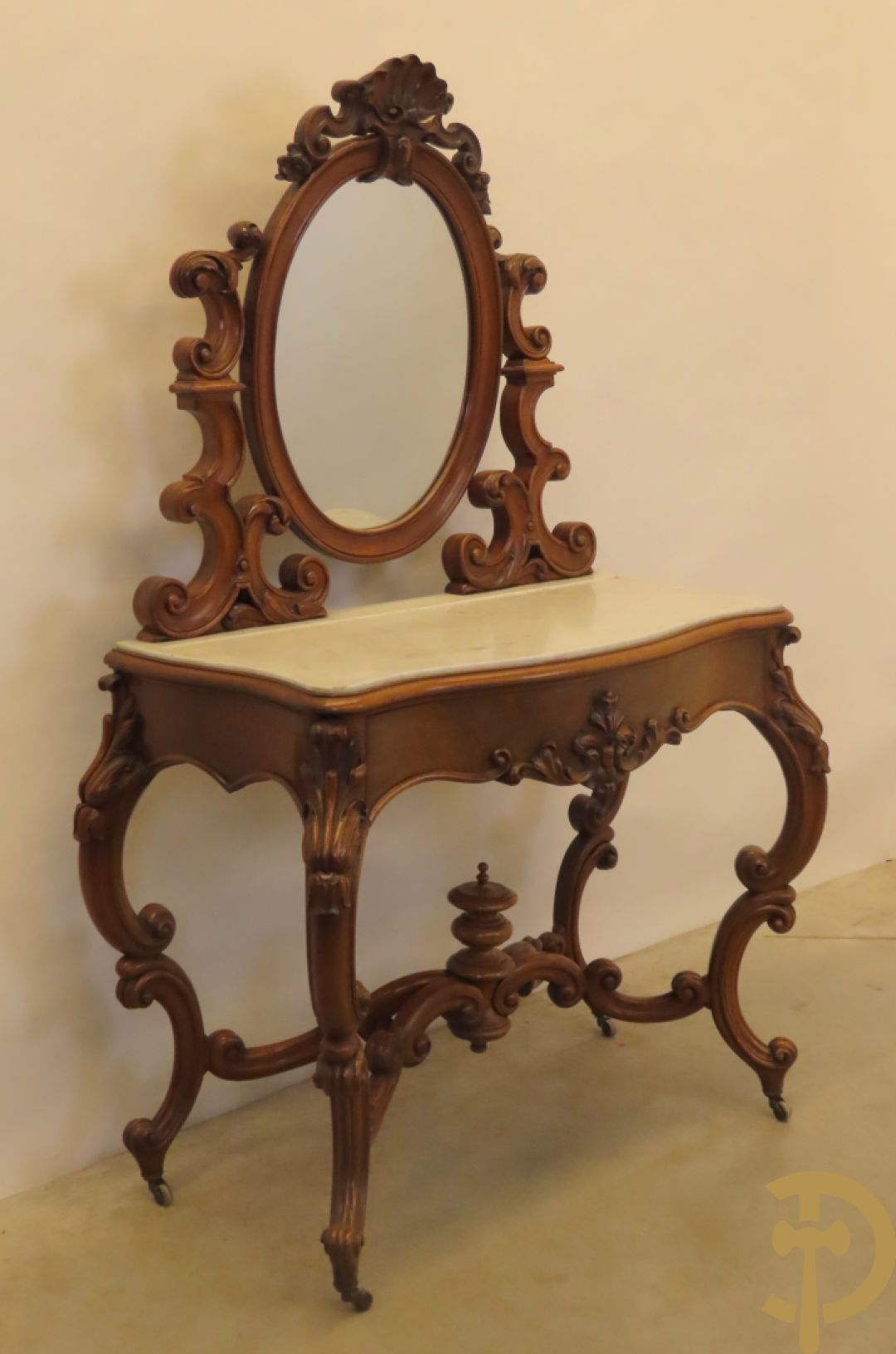 Opschiktafel Louis Philippe met accanthusranken, ovale spiegel en marmeren blad op voluutvormige poten