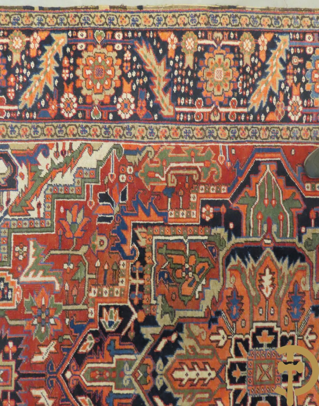 Antiek oosters handgeknoopt tapijt heriz