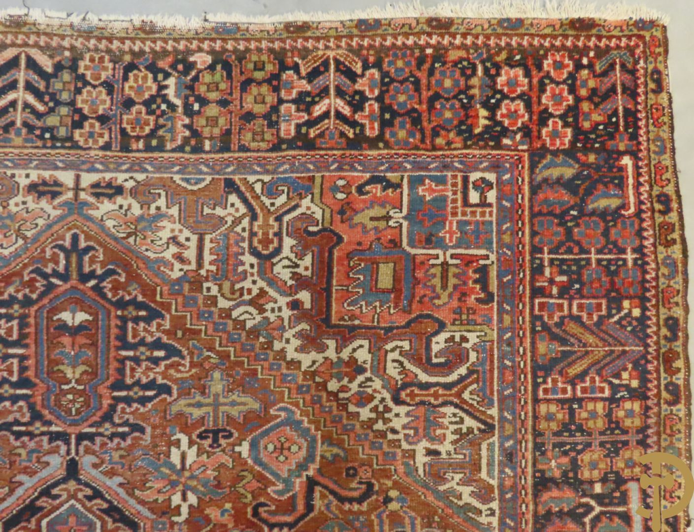 Antiek oosters handgeknoopt tapijt Heriz