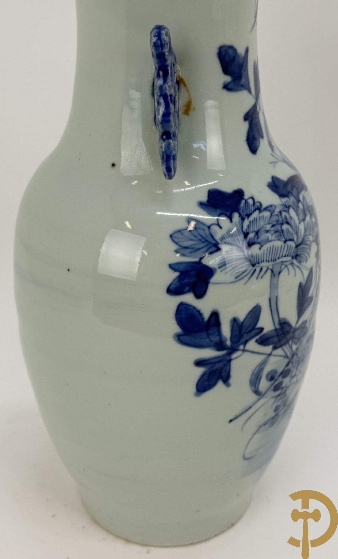 Chinese blauw/witte porseleinen vaas met bloemen en vogeldecor