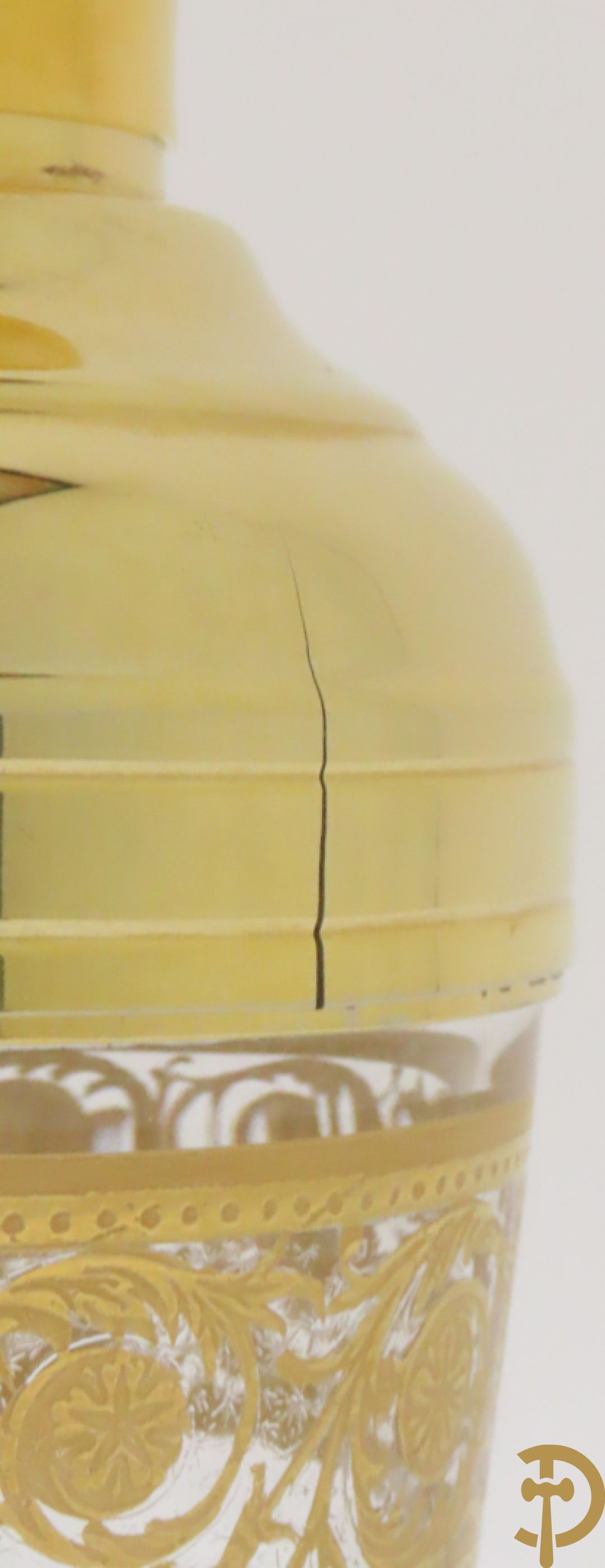 Kristallen shaker met Thistle decor, onderaan gemerkt cristallerie Saint Louis France