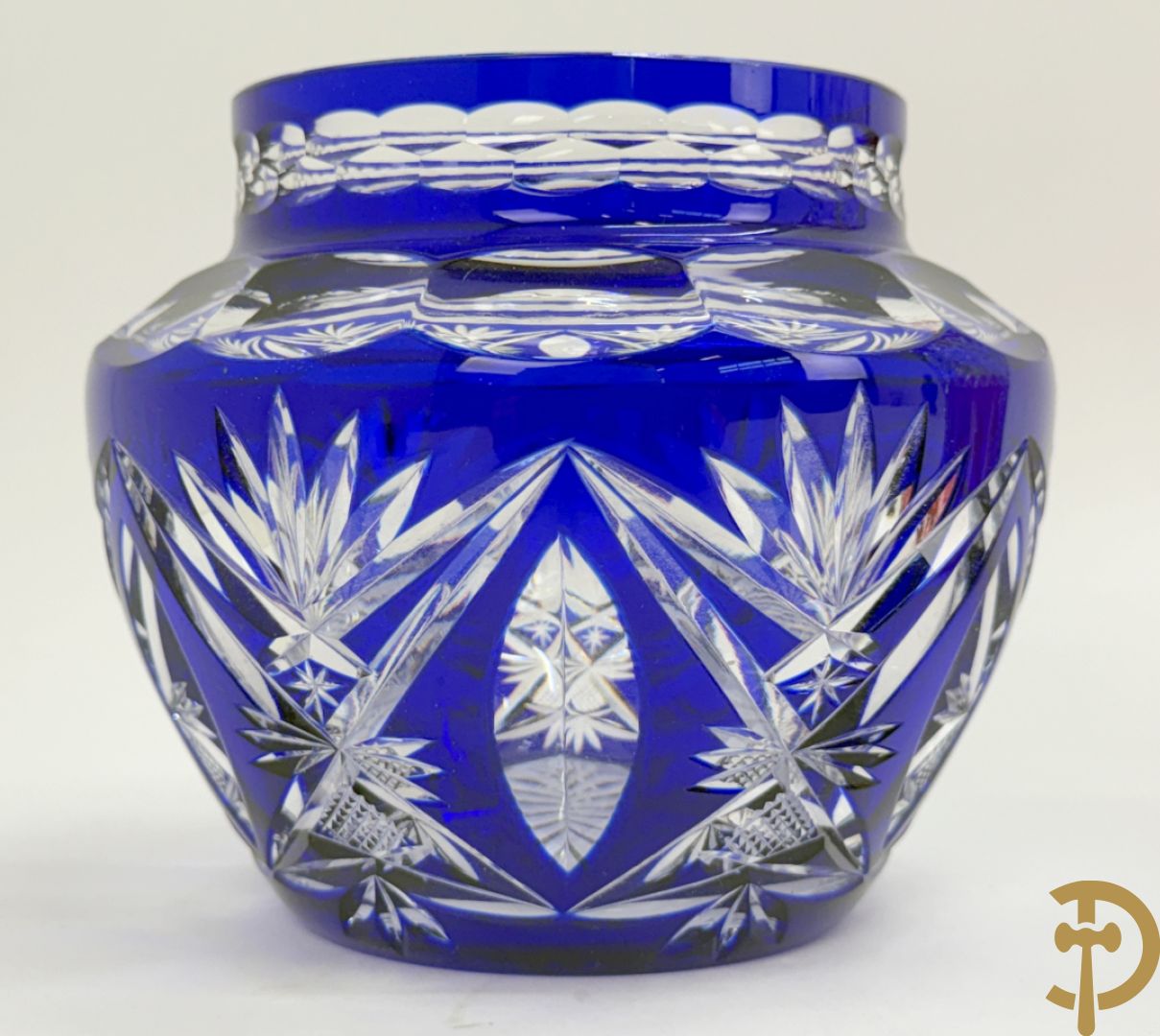 Val Saint Lambert : Rode kristallen vaas + blauwe pique fleur