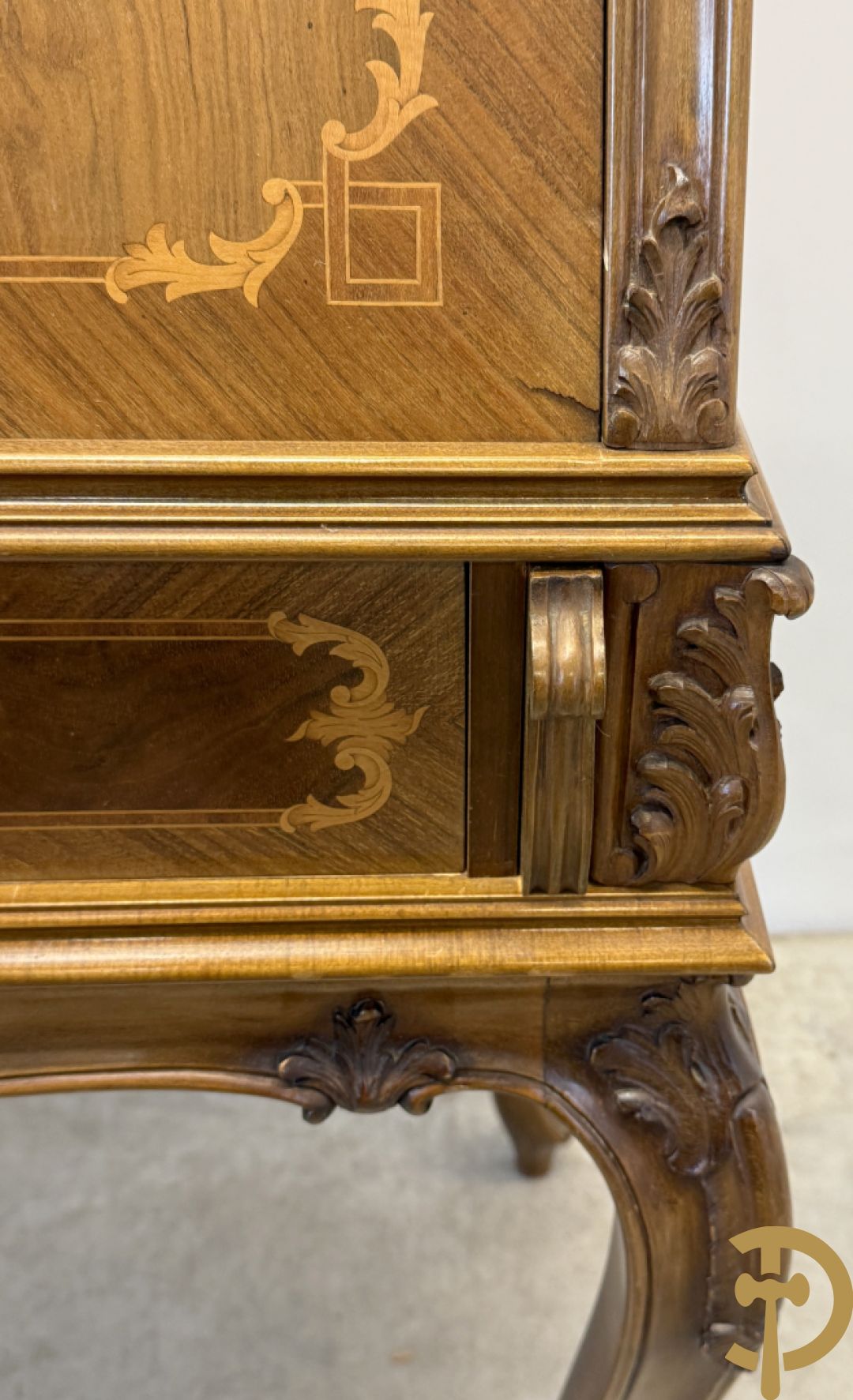 Notelaren secretaire met vitrine, Louis XV