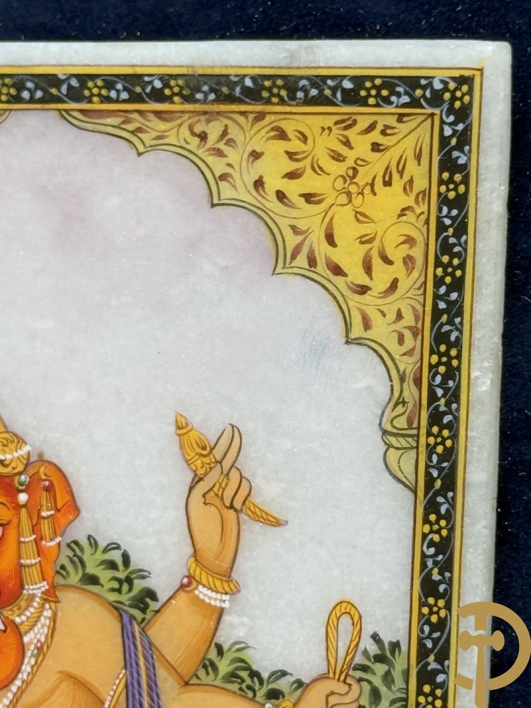 Zes Indische geanimeerde tekeningen van goden en liefdesscènes op gesteente