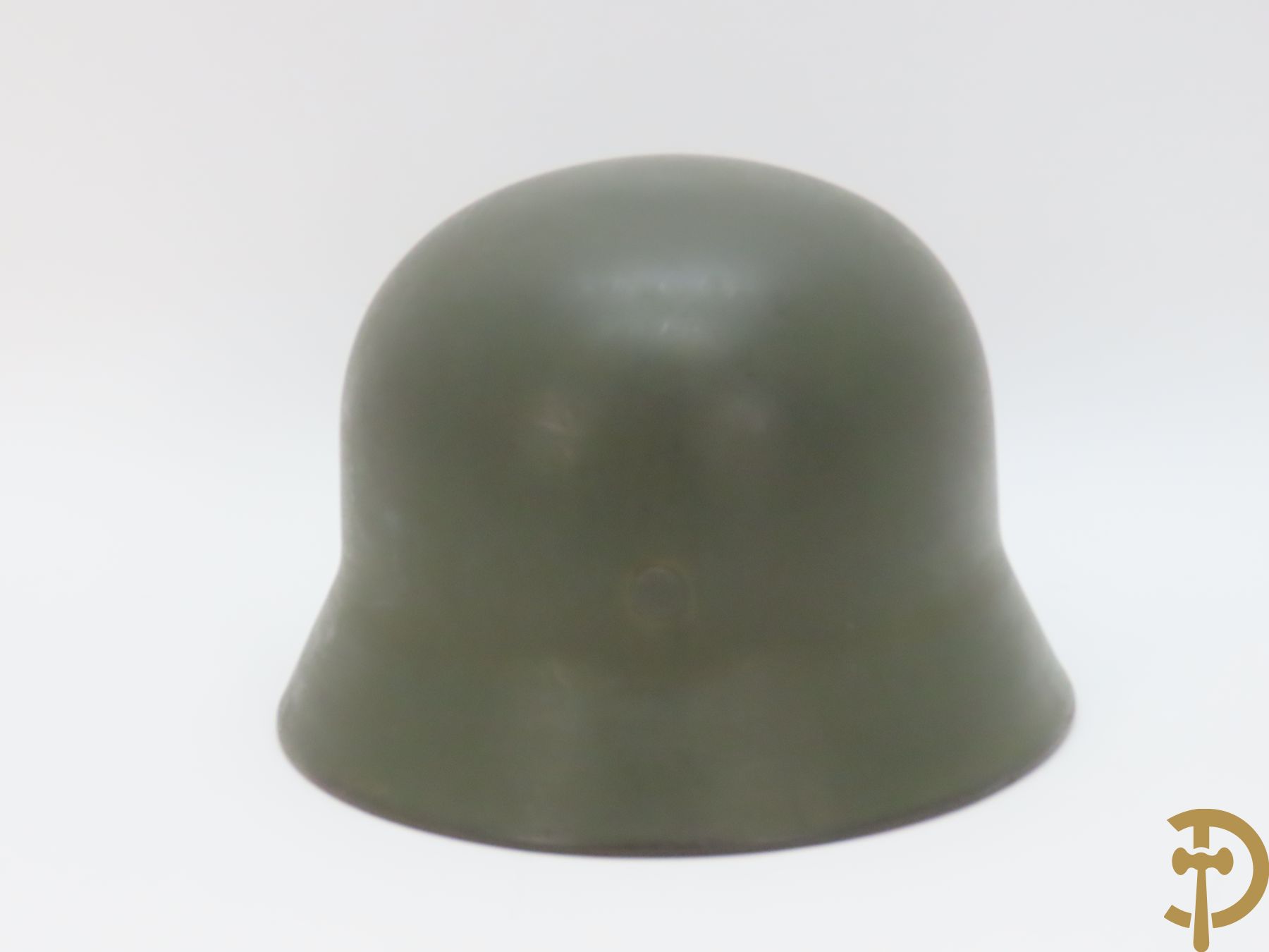 Duitse helm NSKK gemerkt, DN 260 gestanst binnenin (zonder echtheidsgarantie - waarschijnlijk recenter binnenwerk)