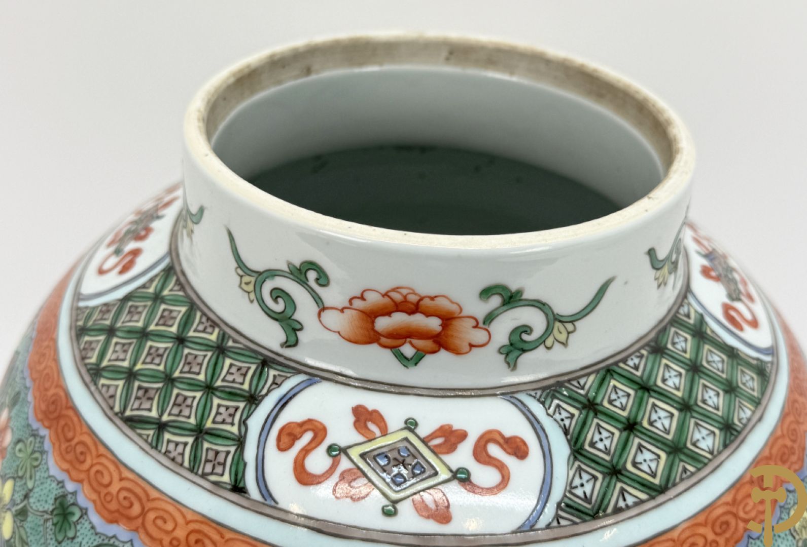 Chinese porseleinen dekselvaas met bloemen- en vogeldecor