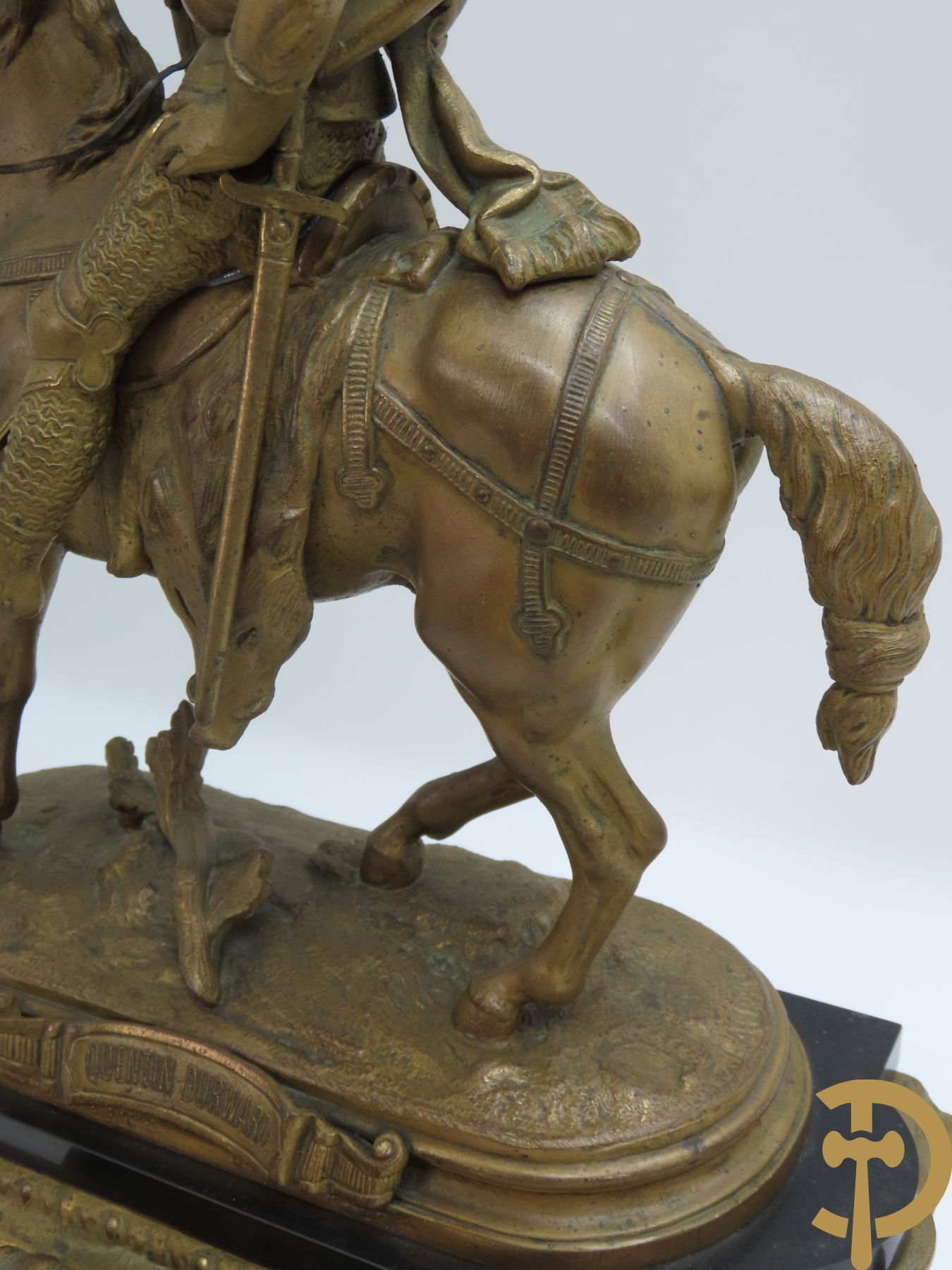 Kunstbronzen pendule Quentin - Durwart gemerkt, horloge bekroond met ridder op het paard, F. Laurent getekend