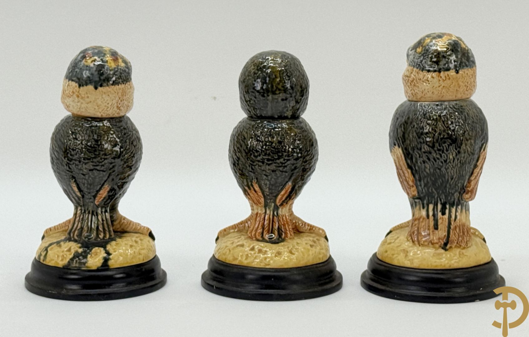 Vijf gekleurde keramieken vogels met afneembare kop, naar Martin Brothers