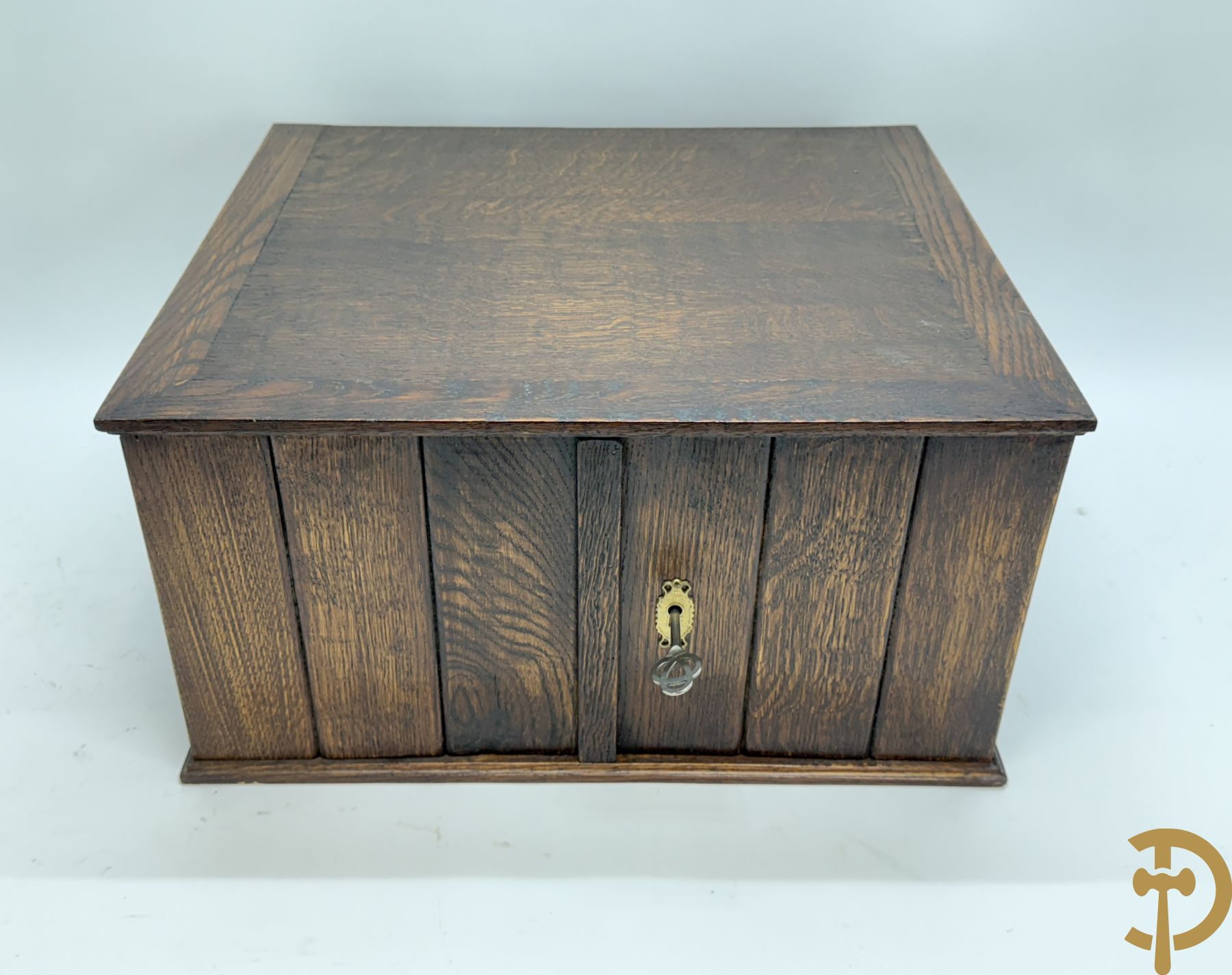 Verzilverd bestek (7 reeksen van 12 + grote stukken) in koffer, gemerkt Cornet