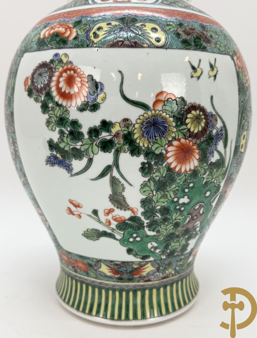 Chinese porseleinen dekselvaas met bloemen- en vogeldecor