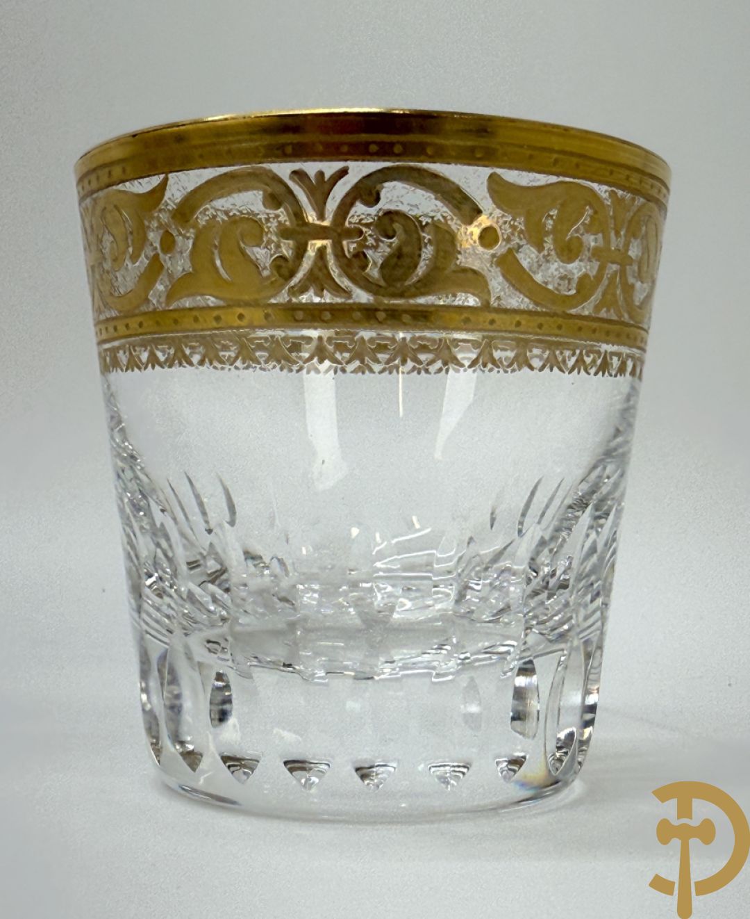 Set van 5 whiskey glazen, 1 waterglas, 1 witte wijnglas, 1 rode wijnglas, 1 champagnefluit en 
1 Longdrink glas, Saint Louis, model Thistle