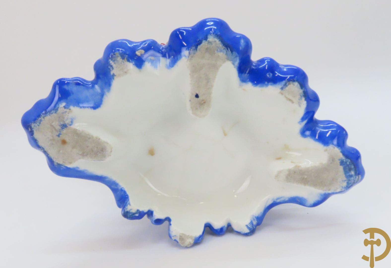 Paar Vieux Paris cornetvazen met rocailles, 19e