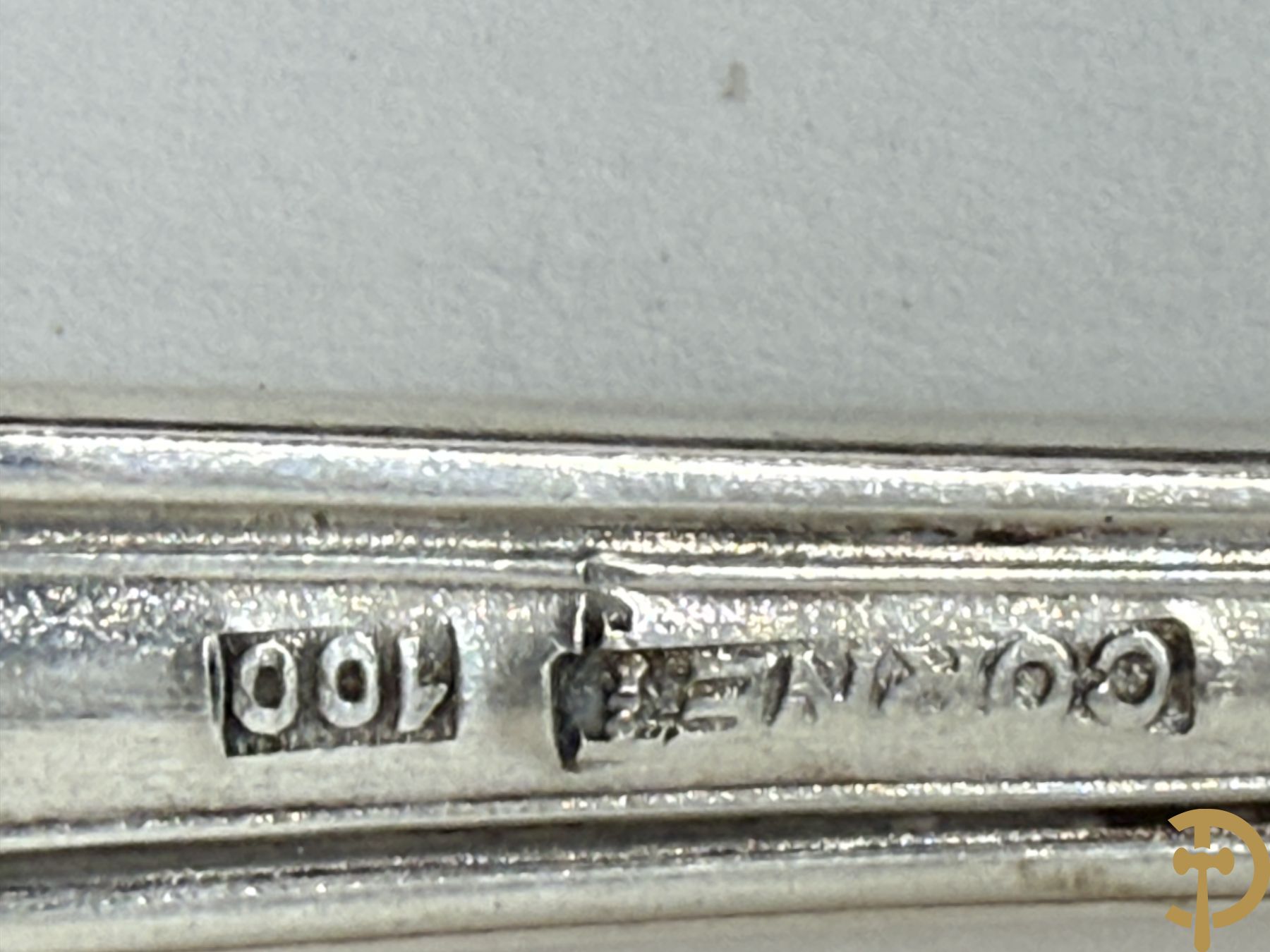 Verzilverd bestek (7 reeksen van 12 + grote stukken) in koffer, gemerkt Cornet