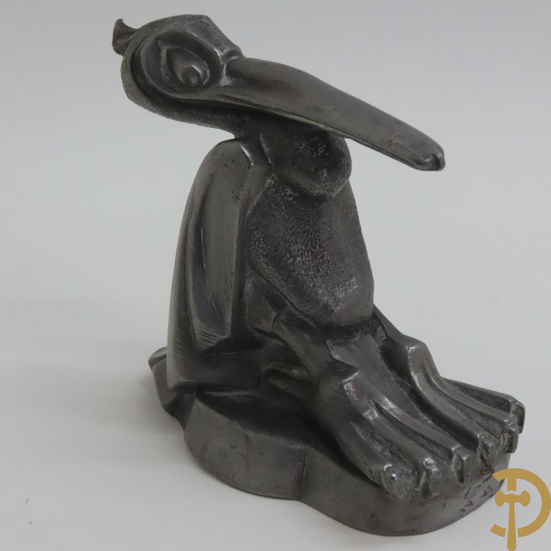 Mascotte voor een auto : ARTUS get. (pseudoniem Max Le Verrier) 