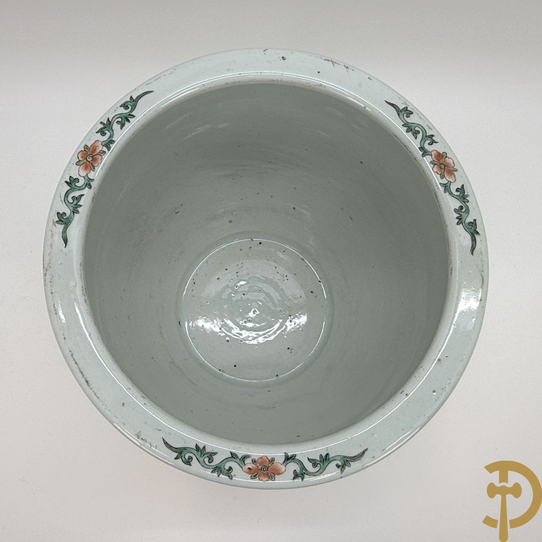 Chinese porseleinen cacheot met bloemen en vogeldecor