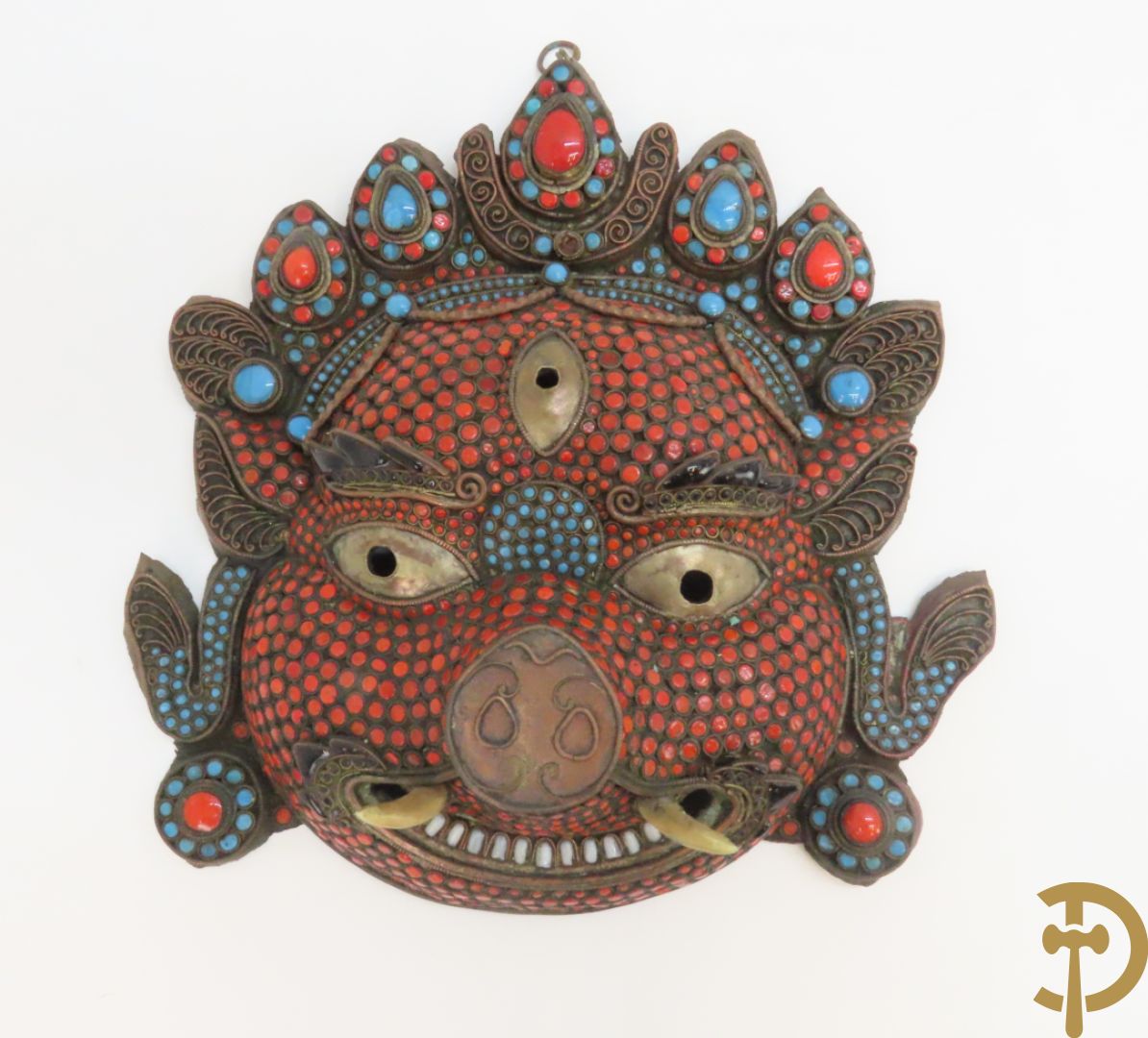 Paar Aziatische koperen maskers met cloisoné techniek