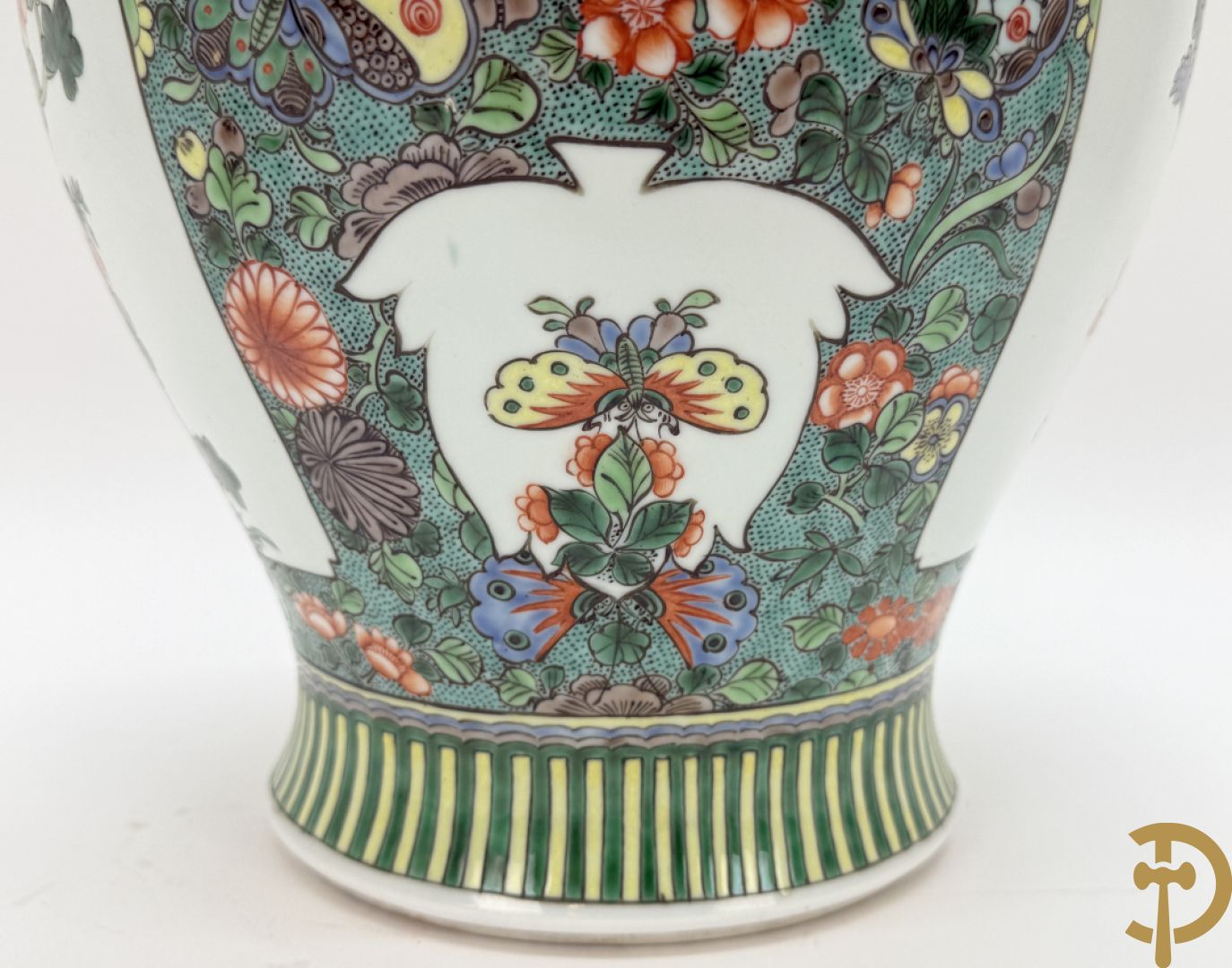 Chinese porseleinen dekselvaas met bloemen- en vogeldecor