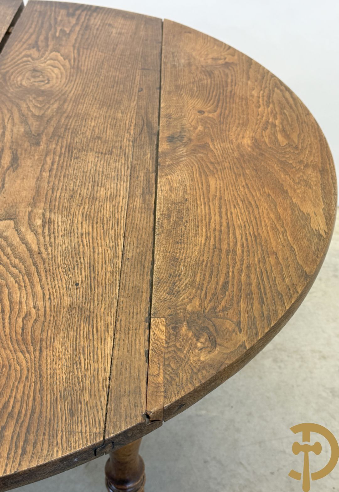 Eiken uittrekbare coulissetafel op 6 uittrekbare poten