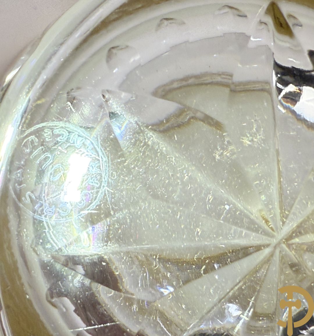 Set van 5 whiskey glazen, 1 waterglas, 1 witte wijnglas, 1 rode wijnglas, 1 champagnefluit en 
1 Longdrink glas, Saint Louis, model Thistle