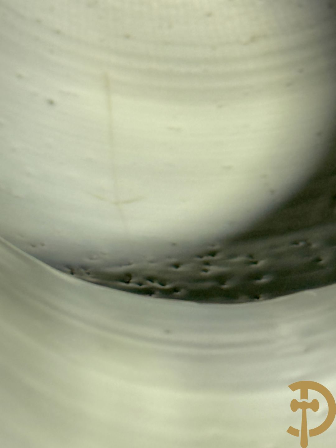 Paar Chinese porseleinen vazen met geisha decor en dames in landschap