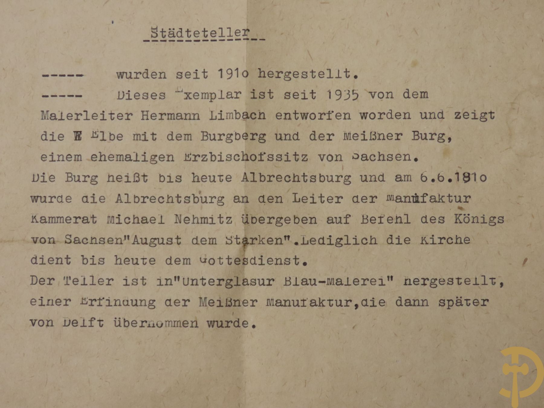 Zes porseleinen borden onder gemerkt met zwaarden / Meissen : 1 bord met stadstafereel, 1 verlucht bord met drakendecor, 1 bord met vogeldecor, 1 met bloemen en 2 met bloemendecor omgeven door vergulde rand