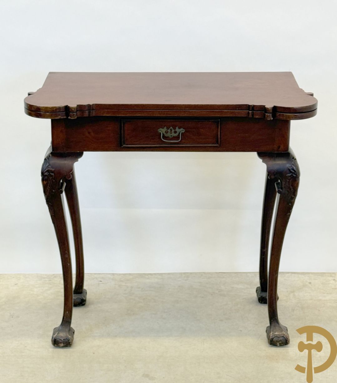 Openklapbare notelaren speeltafel met lade, op klauwepootjes, Queen Anne