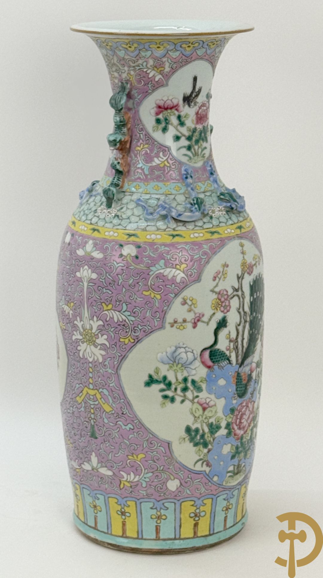 Chinese porseleinen vaas met vogel- en bloemendecor