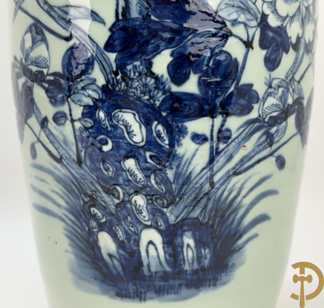 Chinese porseleinen blauw/wit vaas met bloemen en vogeldecor