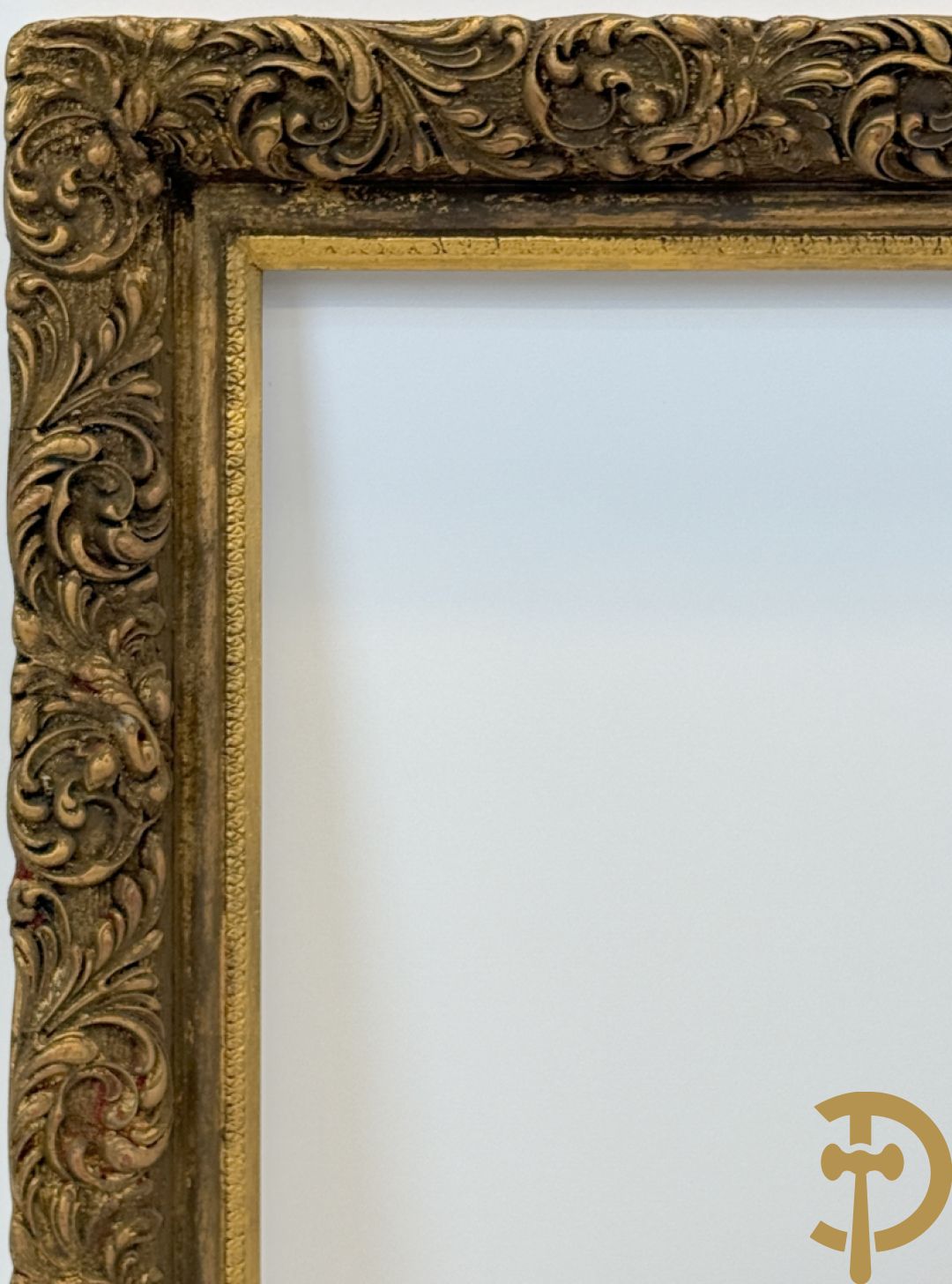 Oude vergulde lijsten Louis XVI stijl, deels met moulures