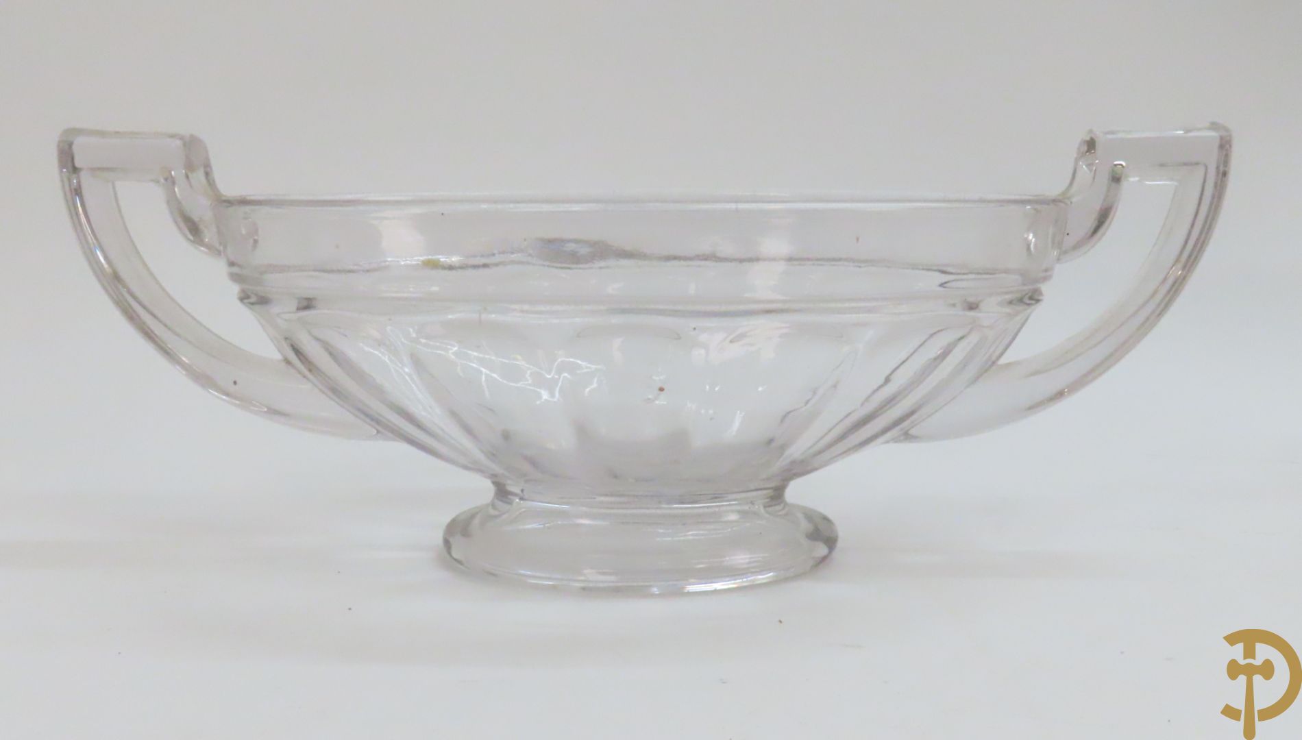 Vier coupes in gekleurd geperst Val-Saint-Lambert glaswerk + 3 coupes Scailmont