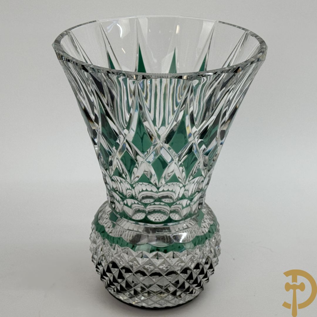 Val Saint Lambert : Groen gekleurde handgeslepen kristallen vaas