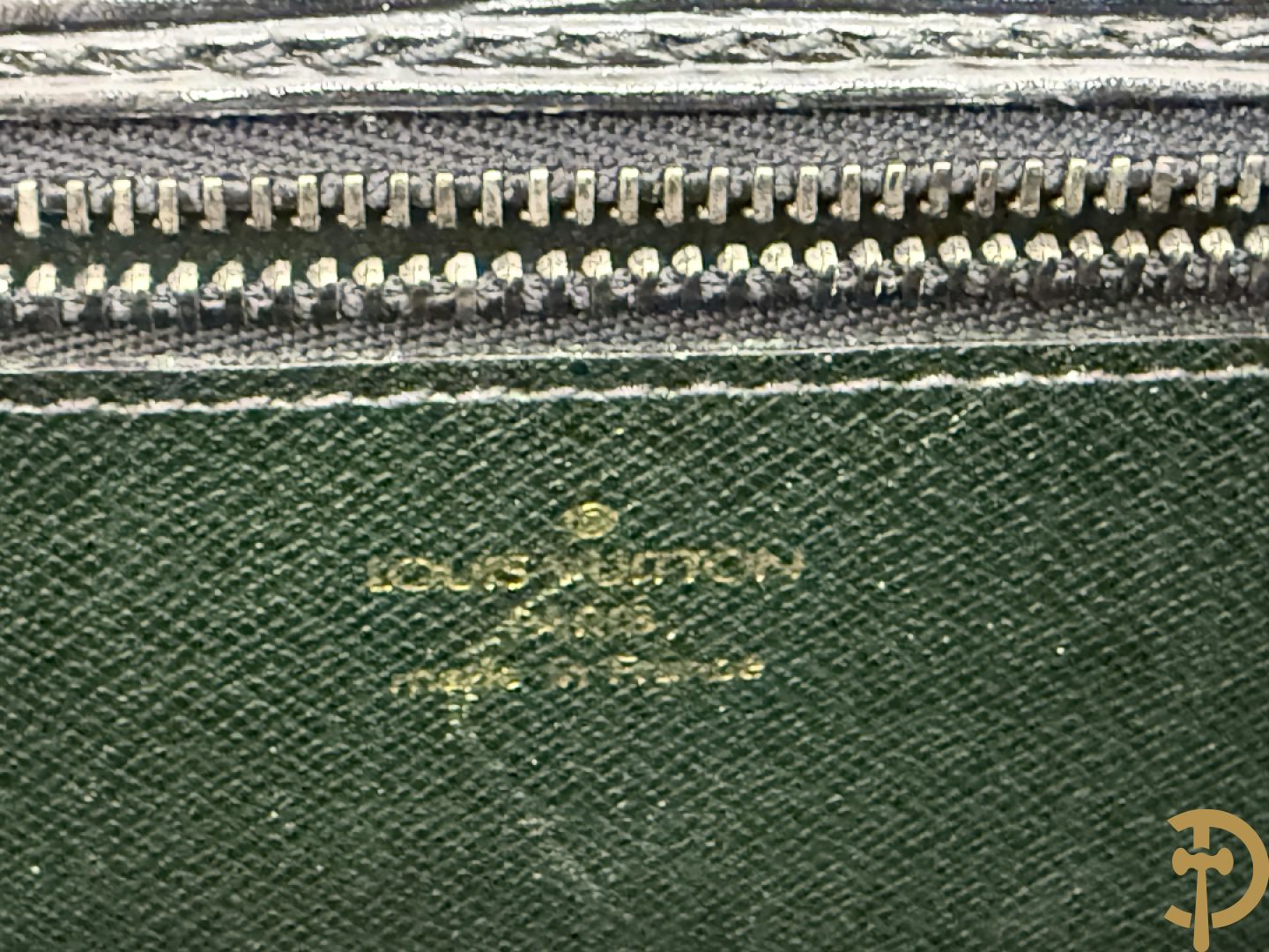 Lederen Louis Vuitton clutch + zwart lederen portefeuille Louis Vuitton