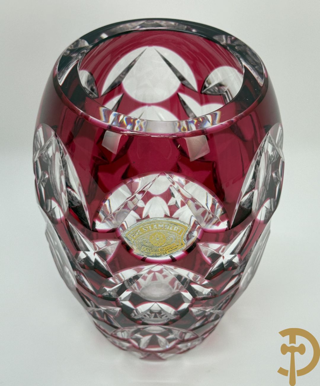 Rood kristallen Val-Saint-Lambert vaas + 6 gekleurde glazen in bleikristal