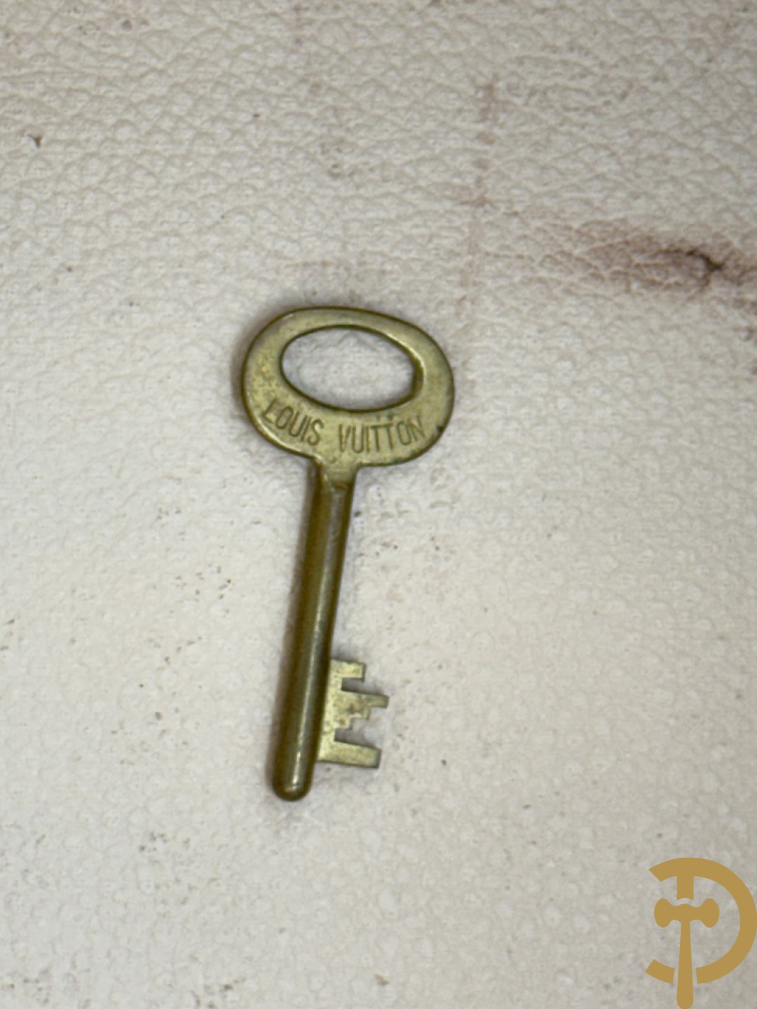 Louis Vuitton beauty case met verschillende vakjes en genummerd 948947