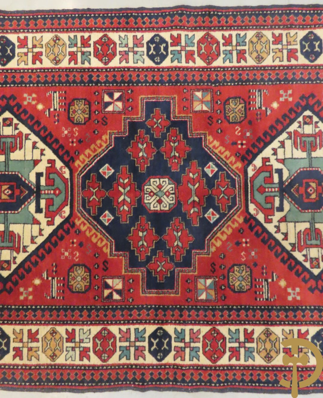 Twee oosterse handgeknoopte tapijten Hamadan en Kaukasus