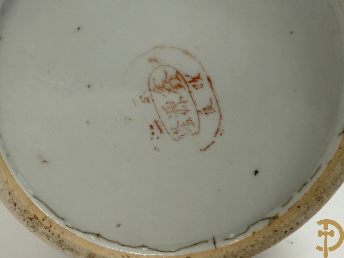 Paar Chinese porseleinen rolvaasjes met landschapsdecor