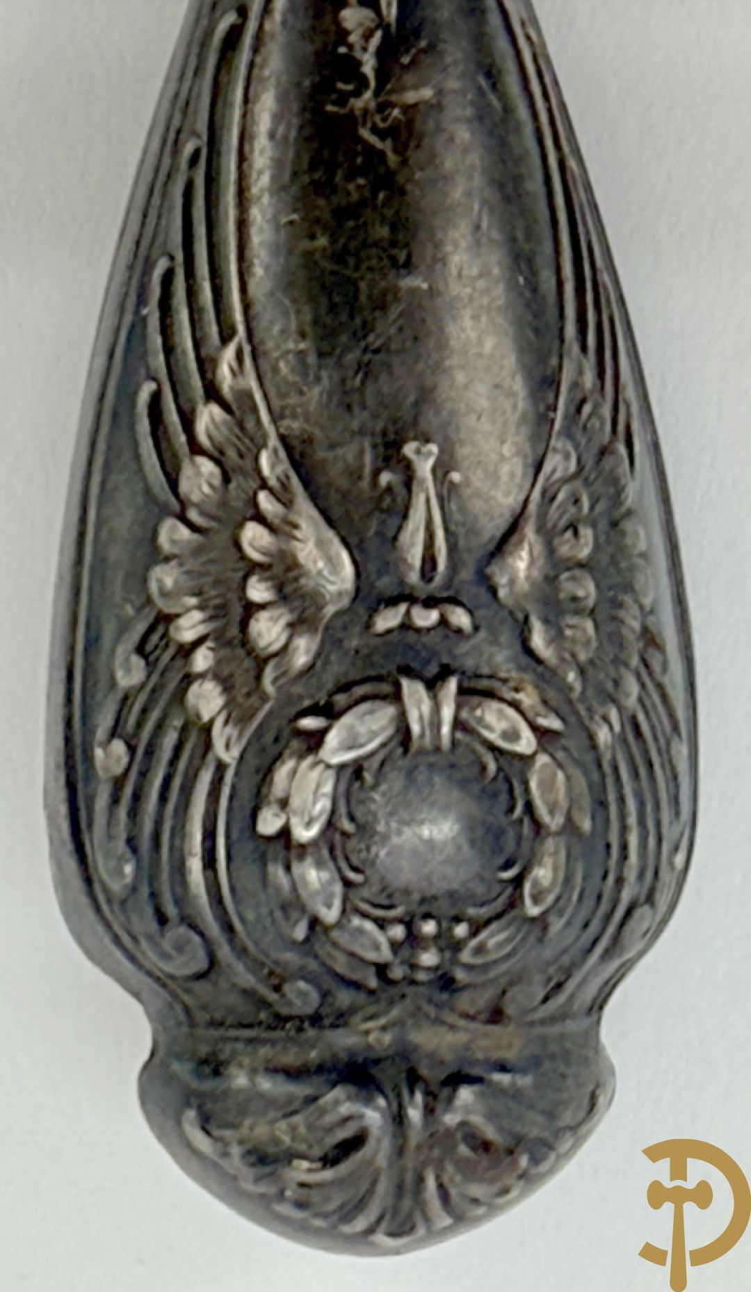 Vier verzilverde sigarettenetui