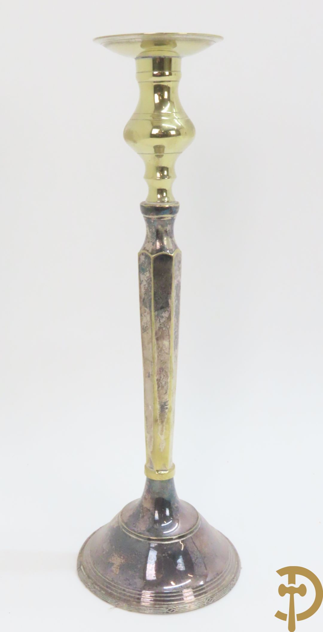 Zes paar verzilverde kandelaars