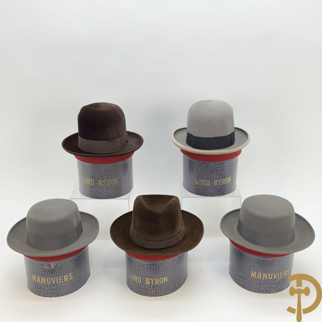 Vijf hoeden, jaren '30