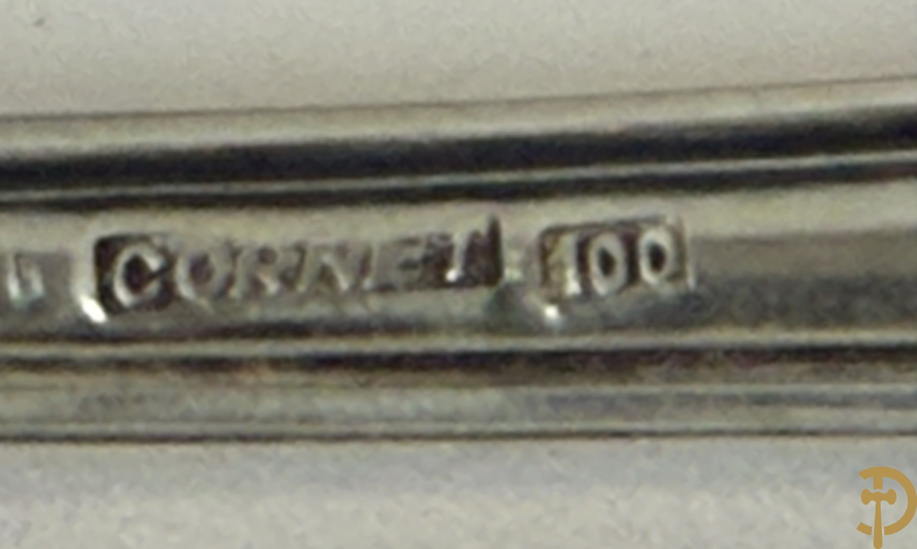 Verzilverd bestek (7 reeksen van 12 + grote stukken) in koffer, gemerkt Cornet