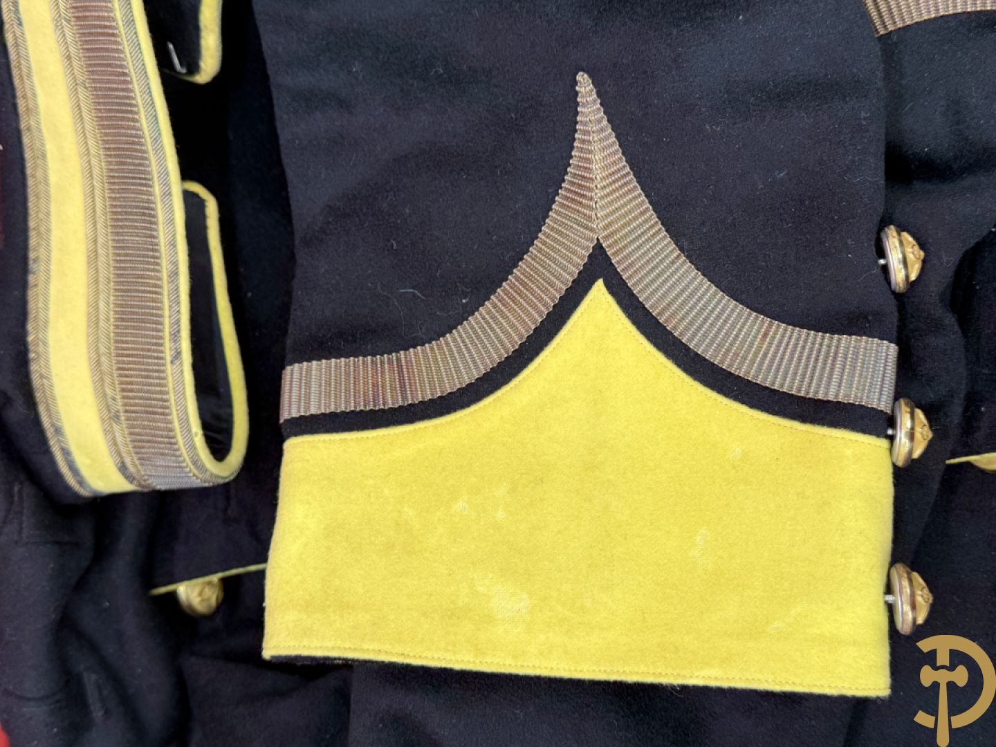 Japans uniform Dareifuku met kepie, epauletten, pluim en bijhorende foto