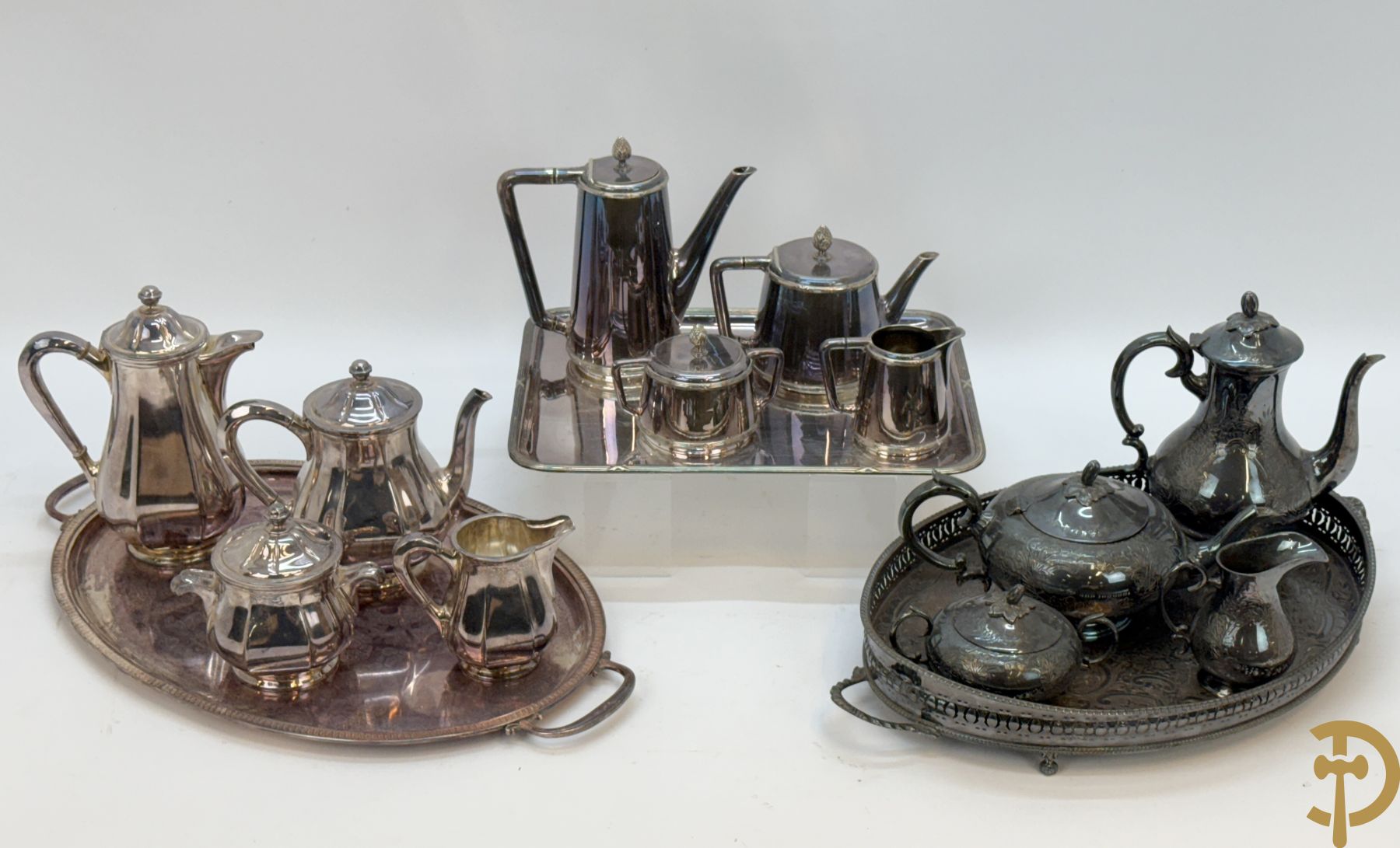 Drie verzilverde koffiestellen op plateau w.o. Wiskemann